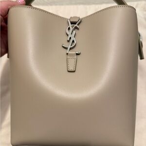 YSL LE 37 SMALL IN SHINY LEATHER